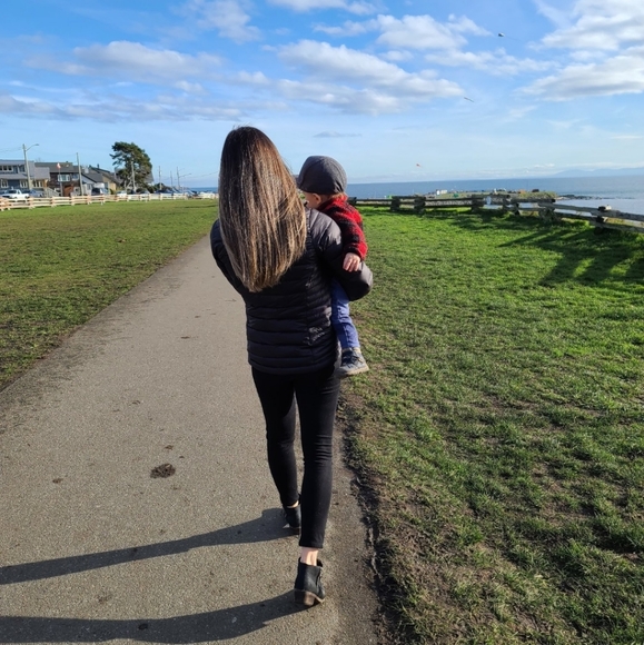 Meet your Posher, Stacey - Picture 1 of 1